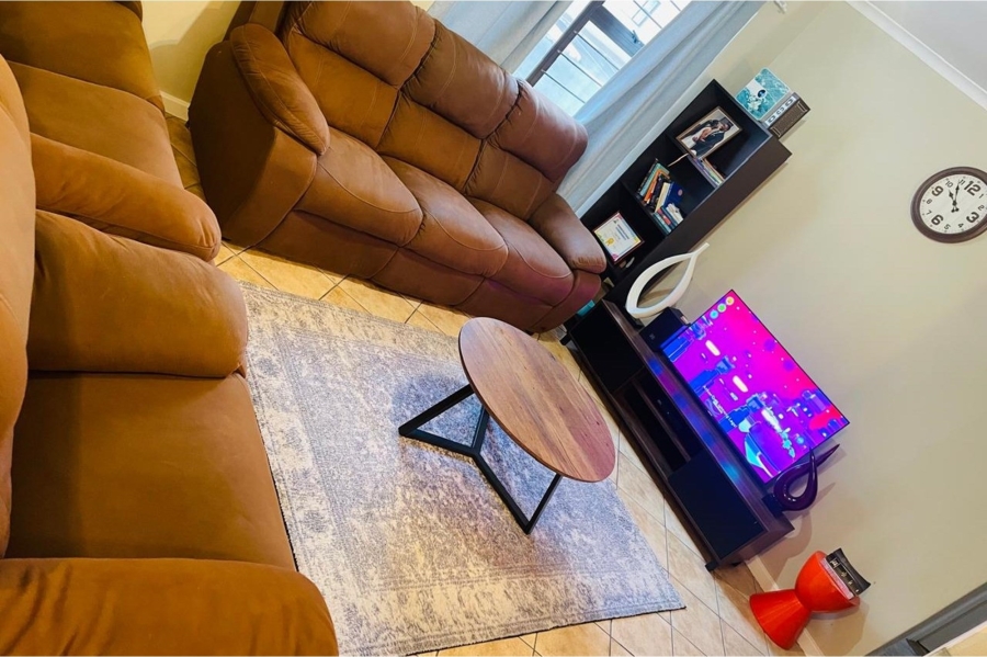 To Let 2 Bedroom Property for Rent in Parklands Western Cape